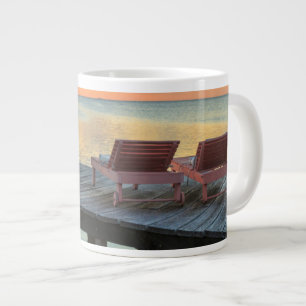 Pier überblickt den Ozean, Belize Jumbo-Tasse
