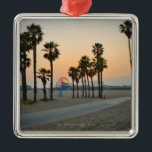 Pier USA, Kalifornien, Santa Monica am Ornament Aus Metall<br><div class="desc">AssetID: 116362985/{Gary-Wetter}/Pier USA,  Kalifornien,  Santa Monica am Sonnenuntergang</div>