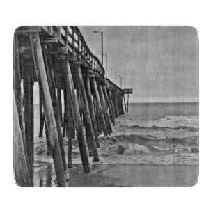 Pier von Shirley Taylor Schneidebrett