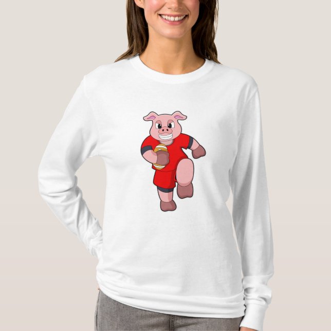 Pig at Football Sports T-Shirt (Vorderseite)