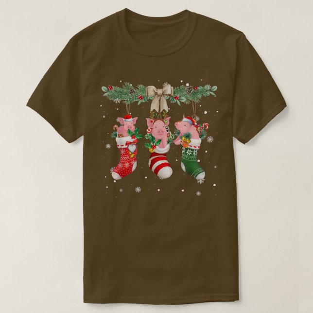 Pig In Christmas Socks - Pig Loves Xmas  T-Shirt (Design vorne)