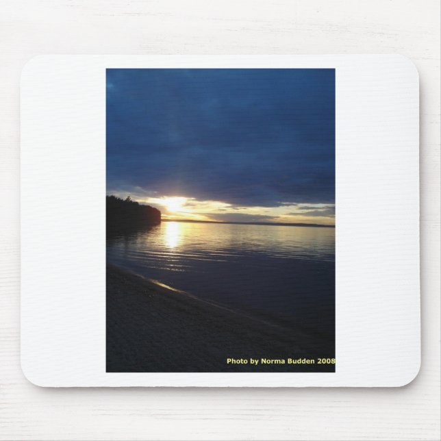 Pigeon See Mousepad (Vorne)