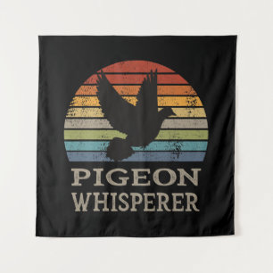 Pigeon Whisperer Wandteppich