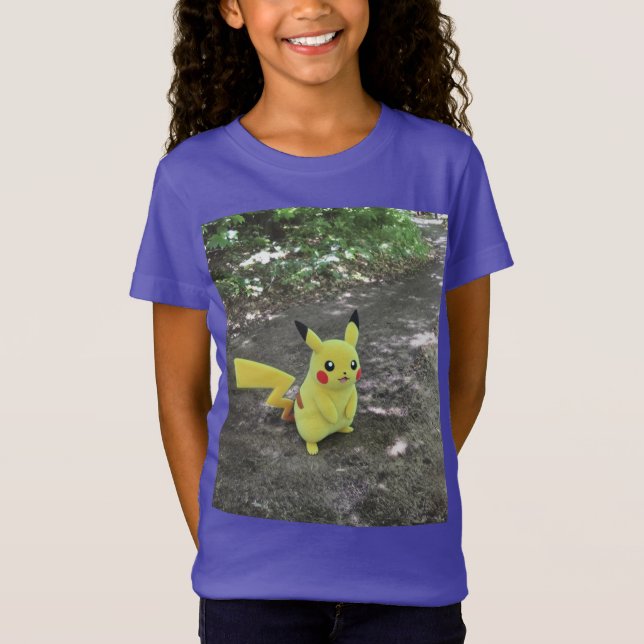 Pikachu im Wild Snapshot-T-Shirt T-Shirt (Vorderseite)