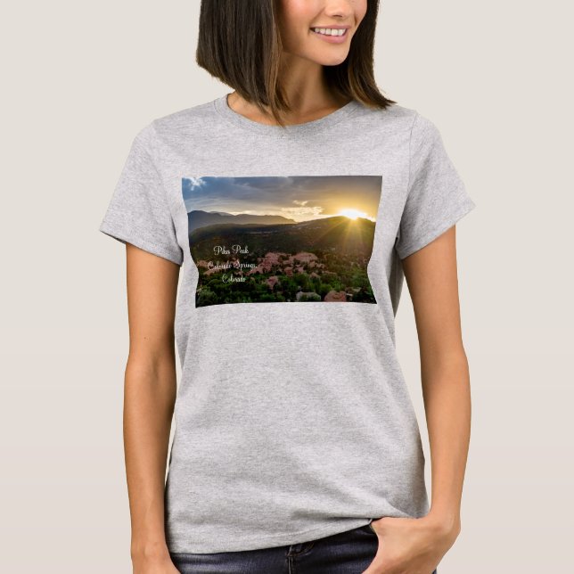 Pikes Peak Sunset Haze Women's Shirt (Vorderseite)