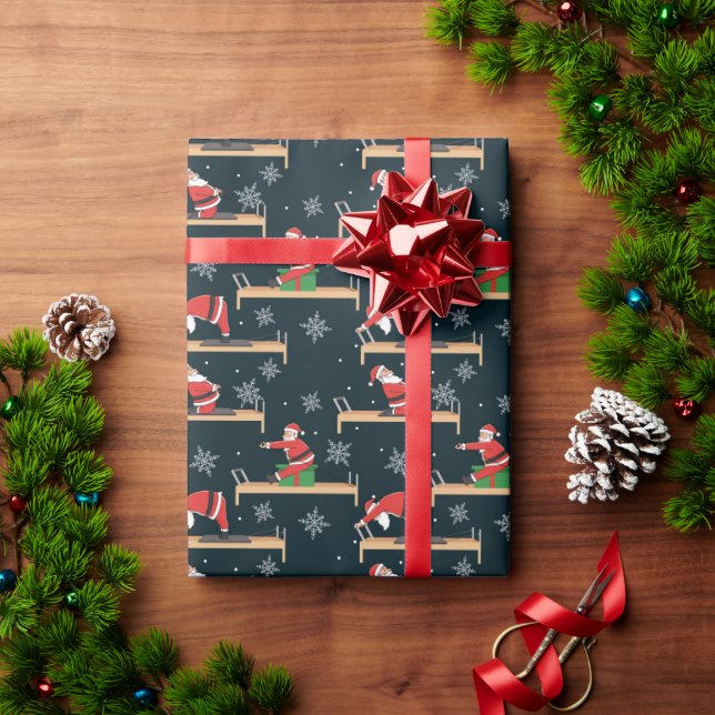 Pilates Reformer Weihnachtsmann nahtlose Weihnacht Geschenkpapier (Feiertagsgeschenk)