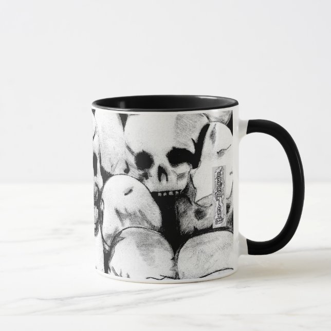 Pile-O-Skulls Tasse 2 (Rechts)