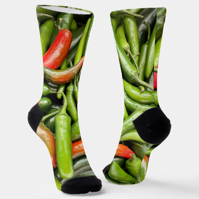 Pile von grünen scharfen Paprikaschoten Socken (Gewinkelt)