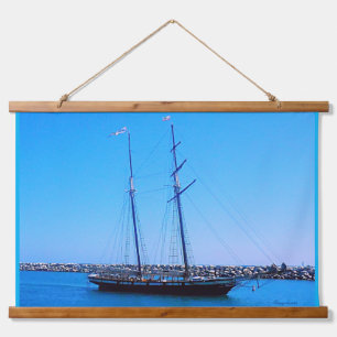 Pilgrim zum Hafen, Wandteppich Mit Holzrahmen