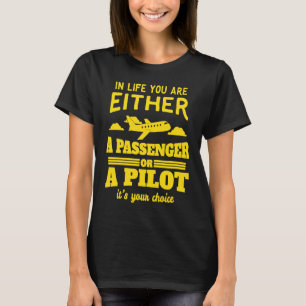 Pilot und Co-Pilot von Neuigkeiten: Fahrgast T-Shirt