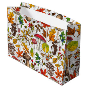 Pilze, Blätter, Nüsse und Beeren im Herbst auf Wei Große Geschenktüte