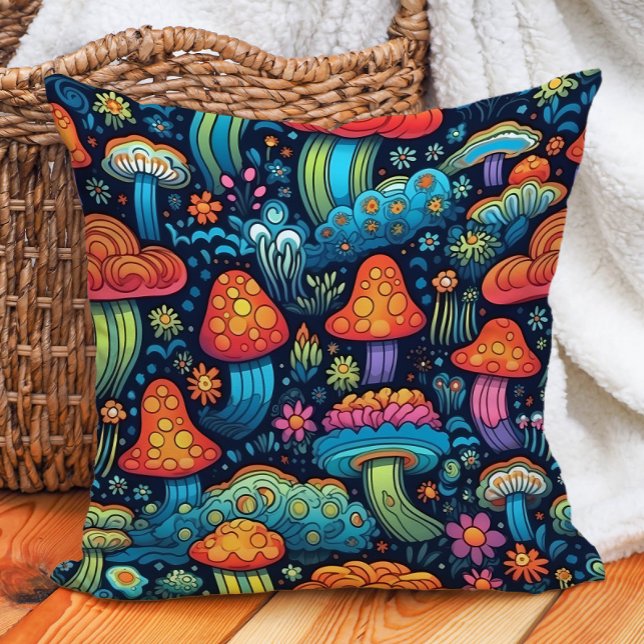Pilze Groovy Retro Vintag Whimsical Kissen (Colorful mushrooms on navy blue decorator pillow)