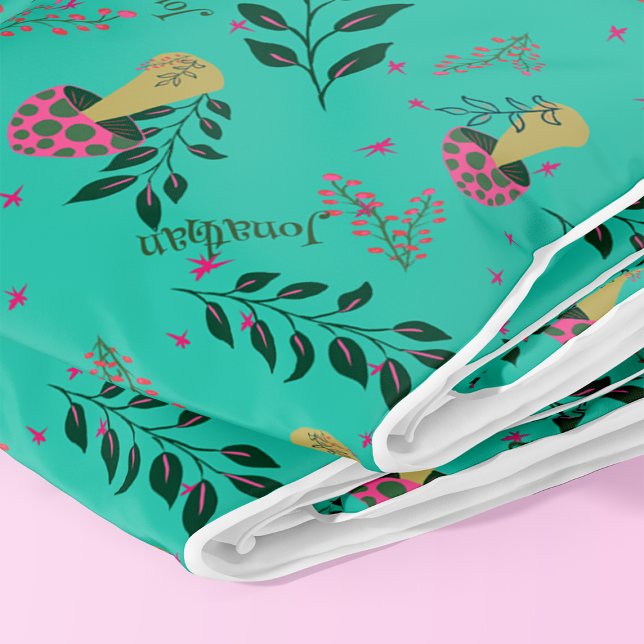 Pilze, Grünpflanzen und Blumenmuster Individuelle  Fleecedecke (Bright colors and funny mushrooms for your nursery!)