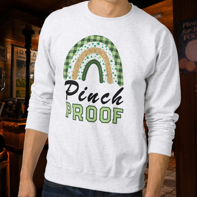 Pinch Proof St Patrick's Day Green Rainbow Plaid Sweatshirt (Von Creator hochgeladen)