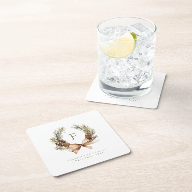 Pine Cone & Bow Wreath Monogram Family Holiday Rechteckiger Pappuntersetzer (Vor Ort)