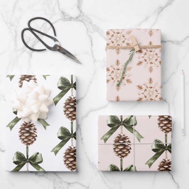 Pine Cone Green Bow Christmas Cream Snowflakes Geschenkpapier Set (Vorderseite)