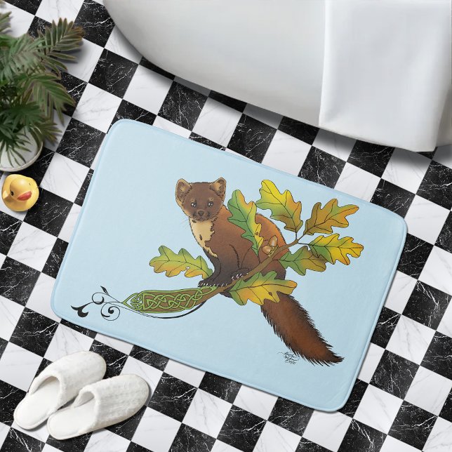 Pine Marten Herbstleaves Badematte (Von Creator hochgeladen)