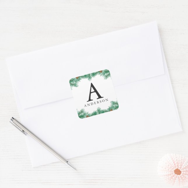 Pine Needles & Pine Cones Monogramm Weihnachten Quadratischer Aufkleber (Umschlag)