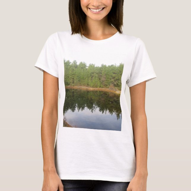 Pine Treflection Lake T-Shirt (Vorderseite)