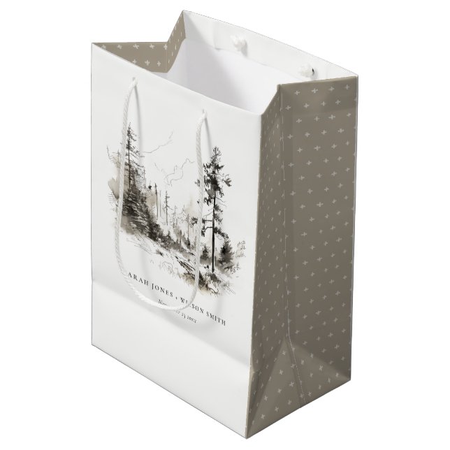 Pine Woods Mountain Landschaftsbild Hochzeit Mittlere Geschenktüte (Vorderseite Schrägansicht)