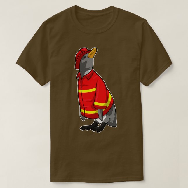 Pinguin als Feuerwehrmann mit Helmet T-Shirt (Design vorne)