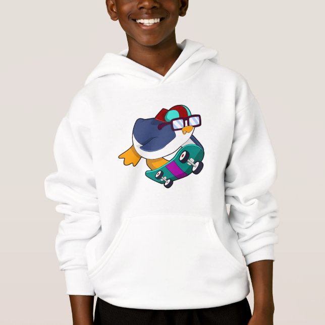 Pinguin als Skater mit Skateboard Hoodie (Vorderseite)