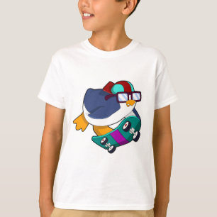 Pinguin als Skater mit Skateboard T-Shirt