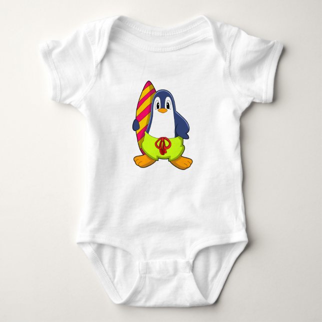 Pinguin als Surfer mit Surfbrett Baby Strampler (Vorderseite)