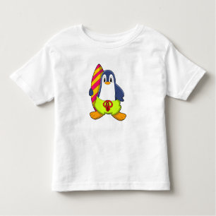 Pinguin als Surfer mit Surfbrett Kleinkind T-shirt