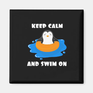 Pinguin Behielt Ruhe und schwimmen auf Magnet