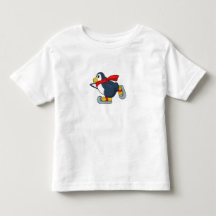 Pinguin bei Ice-Skaten mit Ice-Skaten.PNG Kleinkind T-shirt