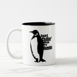 Pinguin "Chillin' with my Homies" Zweifarbige Tasse