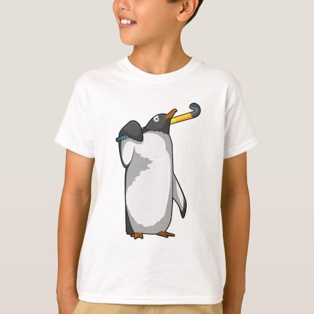 Pinguin im Hockey mit Hockeystick T-Shirt (Vorderseite)