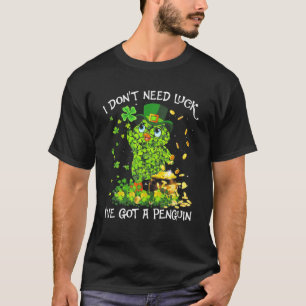 Pinguin Liebhaber ich brauche kein Glück habe ich  T-Shirt