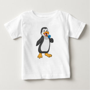 Pinguin mit Lollipop-Süßigkeiten Baby T-shirt
