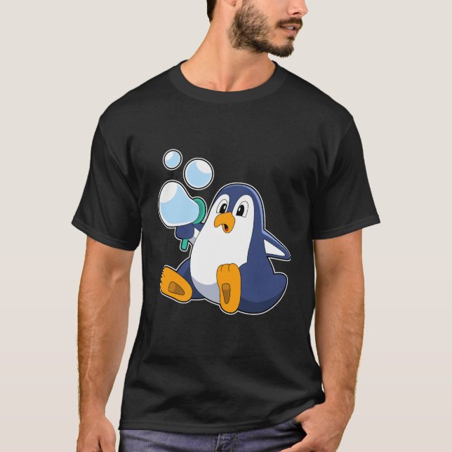 Pinguin mit Seifenblasen.PNG T-Shirt (Vorderseite)