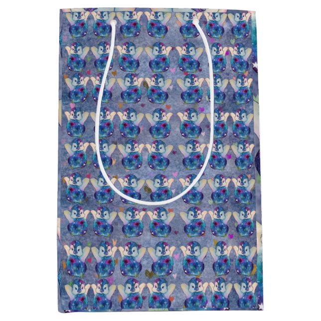 Pinguin namens Button Mittlere Geschenktüte (Vorderseite)