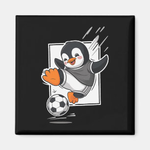 Pinguin spielt Fußball und tritt gegen Fußball an, Magnet