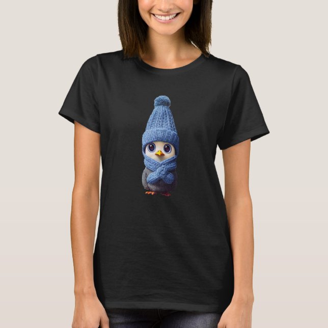 Pinguin trägt einen Strick-Hut und einen Strick-Sc T-Shirt (Vorderseite)