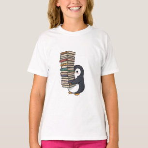 Pinguin trägt Stapel Bücher Kinder T-Shirt