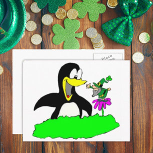 Pinguin und Leprechaun Postkarte