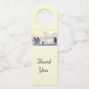 Pinguine, die auf einer Eisscholle abkühlen Flaschenanhänger