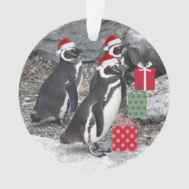 Pinguine, die Weihnachtsmannmützen Urlaub machen Ornament