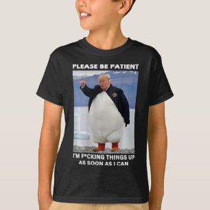 Pinguine gegen Zölle Anti-Trump-Protest Hände  T-Shirt