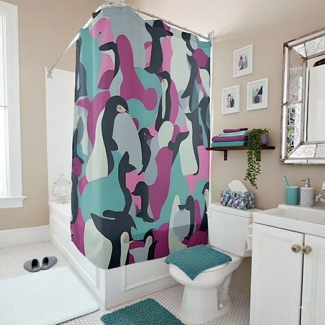 Pinguine in abstrakten Farbtönen Duschvorhang (Von Creator hochgeladen)