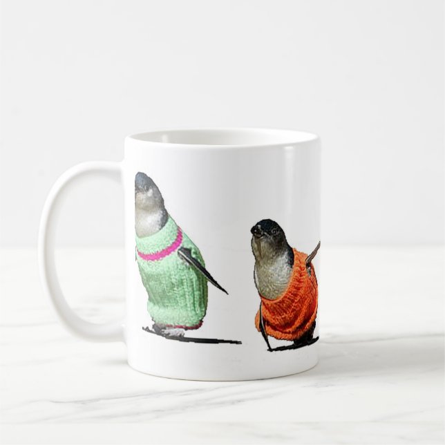 Pinguine in den Strickjacken Tasse (Links)