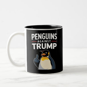 Pinguinflossen hoch Widerständige Pinguine gegen T Zweifarbige Tasse