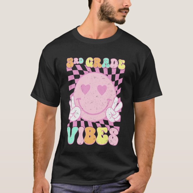 Pink 3rd Grade Vibes Smile Face Back To School Thi T-Shirt (Vorderseite)