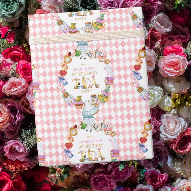 Pink Alice in Wonderland 3rd Birthday   Geschenkpapier (Von Creator hochgeladen)