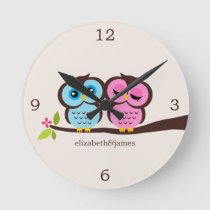 Pink and Blue Owl Couple Runde Wanduhr